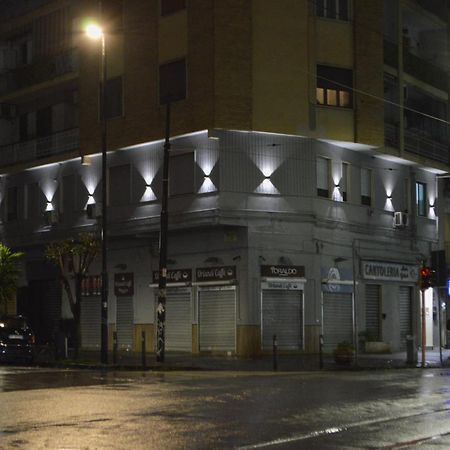 Famalu Apartments Napoli Dış mekan fotoğraf