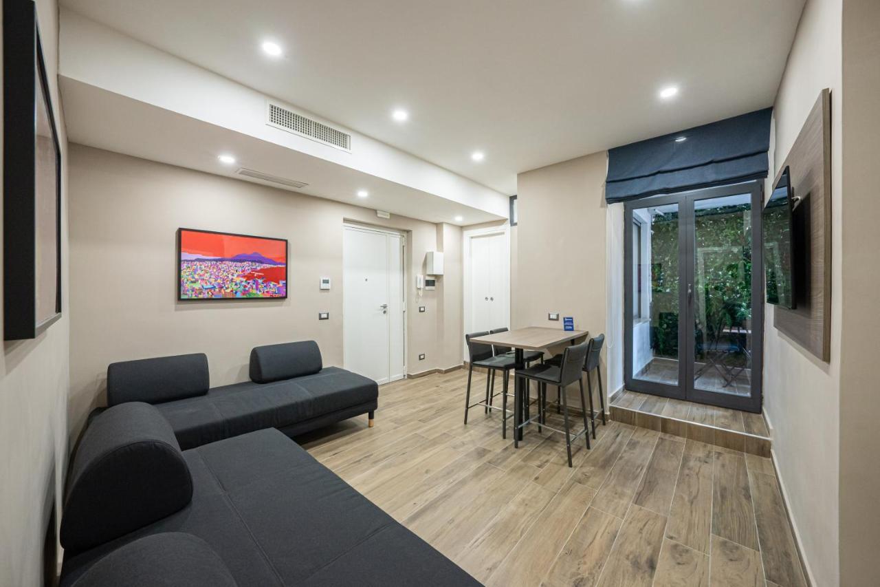 Famalu Apartments Napoli Dış mekan fotoğraf