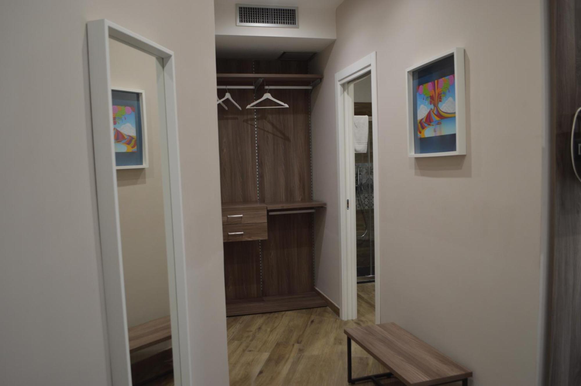 Famalu Apartments Napoli Dış mekan fotoğraf